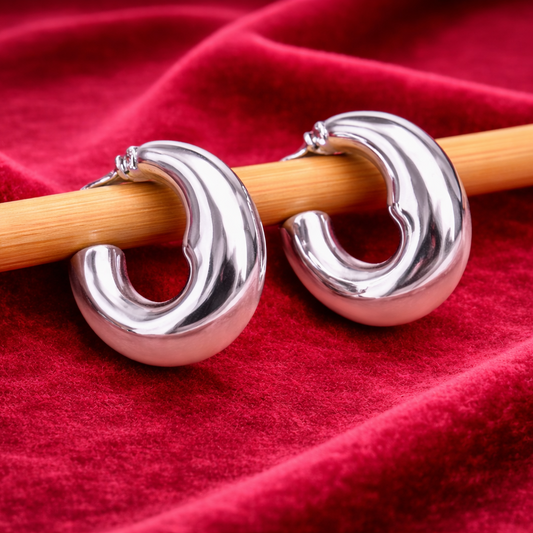 Liquid Curve Hoop Earrings