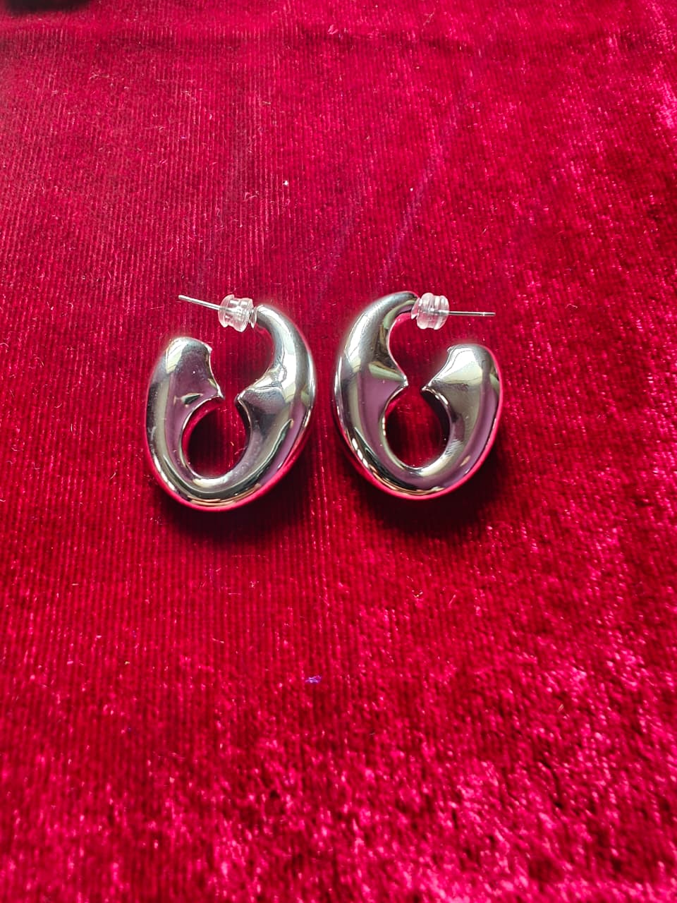 Modern C-shaped Hoop Earrings
